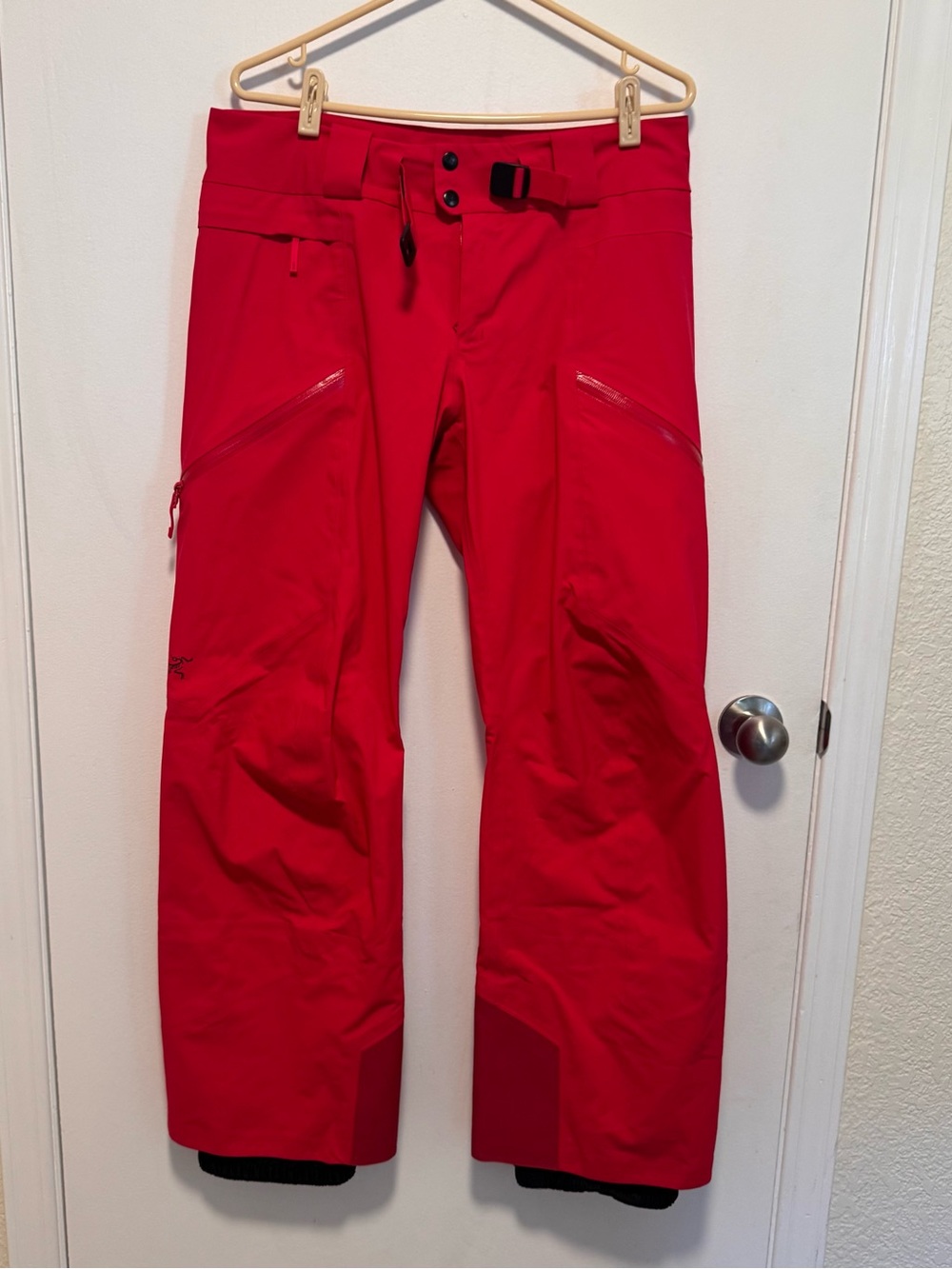 Arc'teryx Sentinel Women's Red Ski/Snowboard Pants